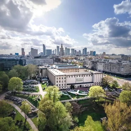 Apartment View 3 Fast Wifi 1gbs 85'tv Amazontv Hbo Disney+ Warsaw