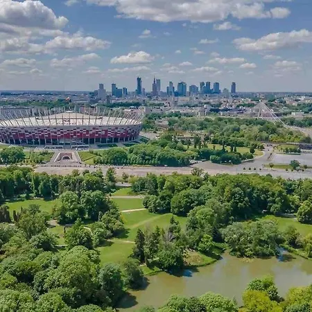 View 3 Fast Wifi 1gbs 85'tv Amazontv Hbo Disney+ Apartment Warsaw