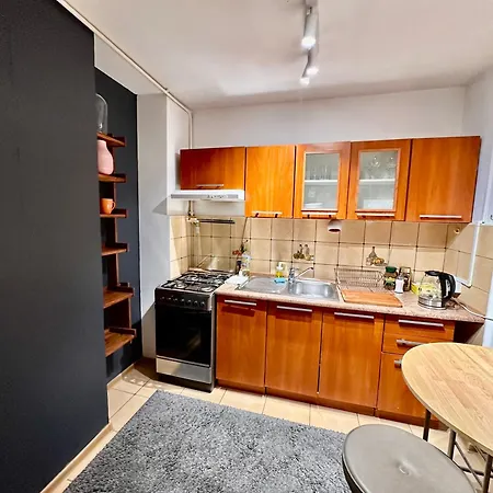 View 3 Fast Wifi 1gbs 85'tv Amazontv Hbo Disney+ Apartment