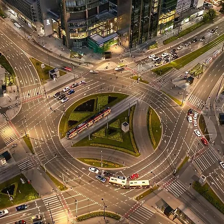 View 3 Fast Wifi 1gbs 85'tv Amazontv Hbo Disney+