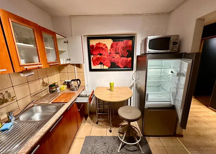 View 3 Fast Wifi 1gbs 85'tv Amazontv Hbo Disney+ *