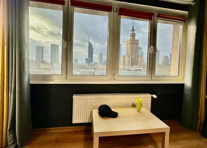 View 3 Fast Wifi 1gbs 85'tv Amazontv Hbo Disney+ Apartment Warschau