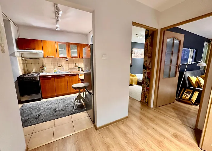 View 3 Fast Wifi 1gbs 85'tv Amazontv Hbo Disney+ Warschau